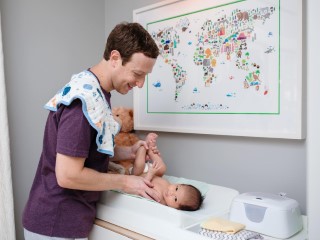 Mark Zuckerberg Boasts He Can Change a Nappy in 20 Seconds