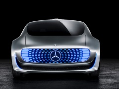 Mercedes-Benz Hits Accelerator in E-Car Race With Tesla, Plans to Invest Over EUR 40 Billion by 2030