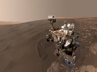 Nasa's Curiosity Rover Sends Super Cool Selfie From Mars
