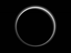 Nasa&#039;s New Horizons Probe Shows Pluto Wrapped in Haze, Ice Flows