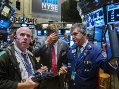 Bad Day for Geeks: Tech Disruptions Plague United Airlines, NYSE, WSJ