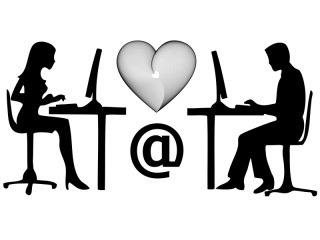 Pakistan Blocks Five Dating Apps Including Tinder and Grindr