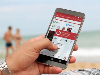 Chinese Consortium Buys Opera for $600 Million