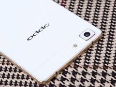 Oppo R5 Gilded Limited Edition Smartphone Launched at Rs. 29,990