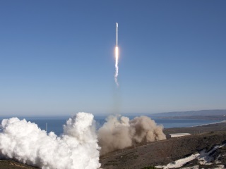 Space Companies Feud Over What to Do With Rockets in ICBM Stockpile