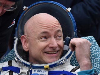 Star Astronaut Scott Kelly: Time Right to Retire From Nasa