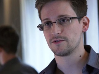 Snowden Hails 'Extraordinary' EU Vote on Protection Offer