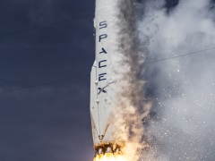 SpaceX to Attempt Falcon 9 Rocket, Cargo Launch on Saturday