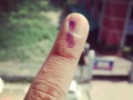 #GetInked, #Elections2014 trend on Twitter, Facebook as voters flaunt 'finger selfies'