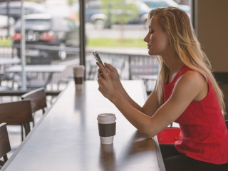 Smartphone Proliferation Creating Etiquette Challenges