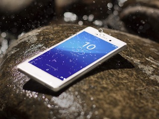 Have a 'Waterproof' Xperia Device? Don't Use It Underwater, Warns Sony