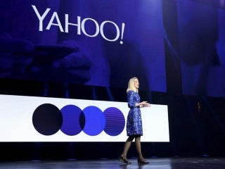 Yahoo Accused of Bias in Use of Rating System