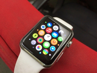 Apple Watch Review: The Smartwatch You Want, Not the One You Need