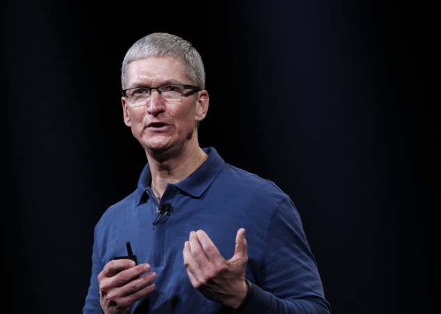 Apple CEO confirms company is looking into mobile payments