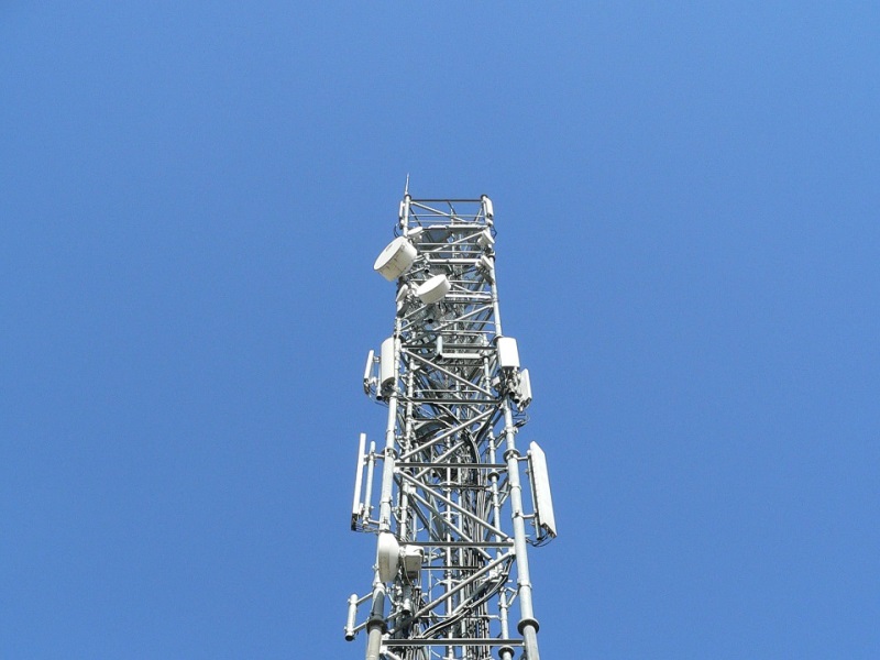 DoT Asks Delhi Government to Allow Mobile Towers