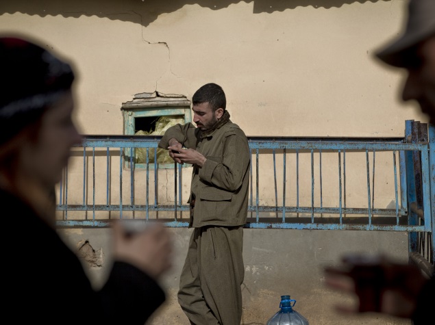 Supreme Court Issues Notices to Airtel, Vodafone, Idea Over 3G Roaming Pact