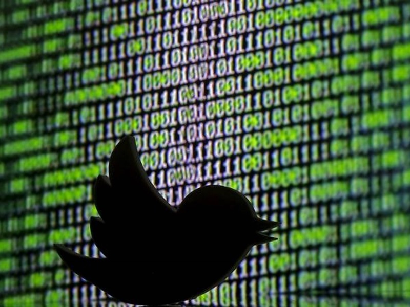 Canada Spy Agency Joins Twitter: 'It's Your Turn to Follow Us'