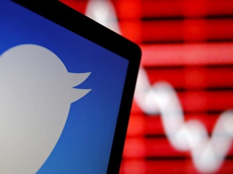 Twitter's Dorsey to Give a Third of His Stock to Employee Equity Pool