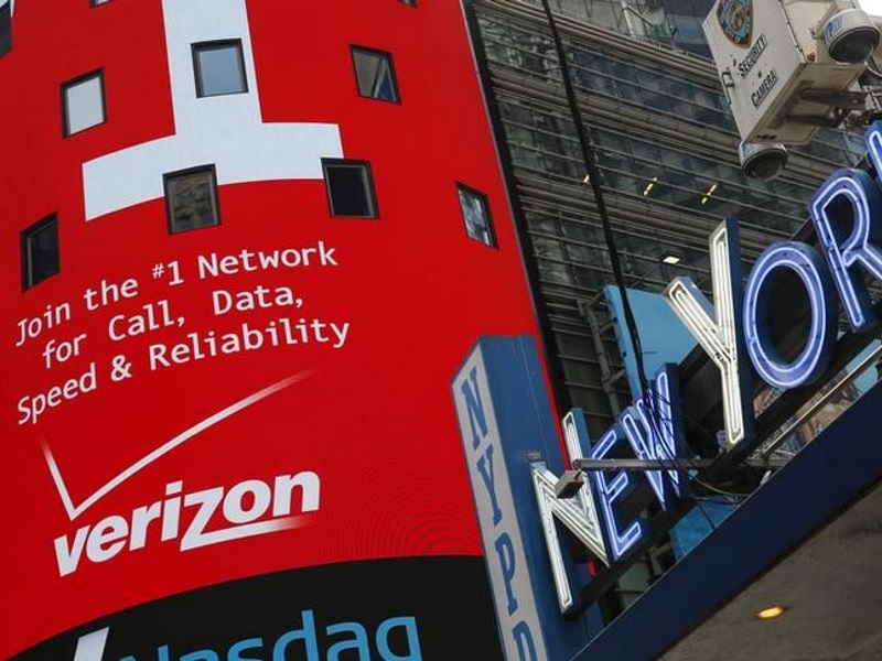 Verizon Said to Launch Auction to Sell Data Centres