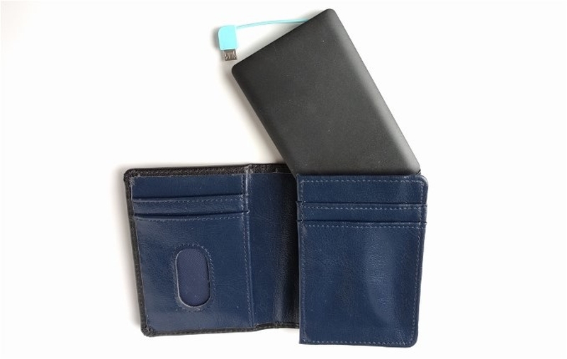 The Wallgers II Wallet Will Shield Your Cards, Charge Your Phone