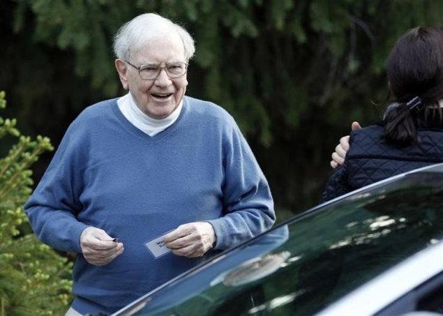 Warren Buffett joins Twitter, gains 10,000 followers in 10 minutes