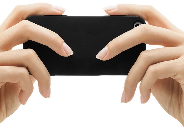 Wello fitness cover for iPhone can measure heart rate, ECG and more