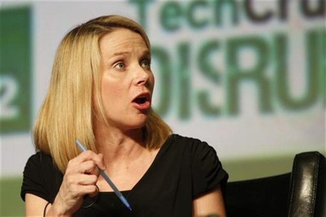 Yahoo CEO fleshes out plans, new CFO named