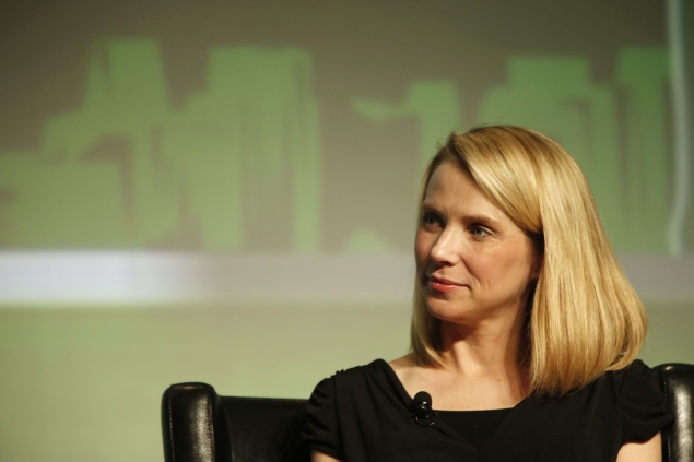 Yahoo announces departure of COO and key Marissa Mayer hire Henrique de Castro