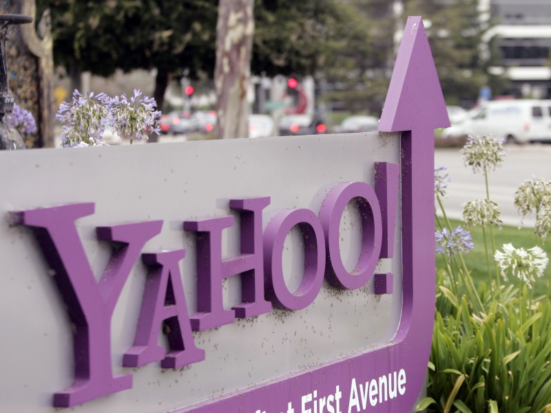 Some Yahoo Investors Want to Sell Internet Business Even if It Triggers Big Tax Bill