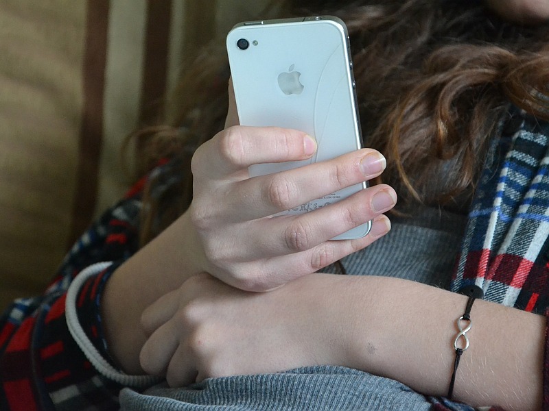  'I Was Being a Parent': Father Found Not Guilty After Taking Away Daughter's iPhone