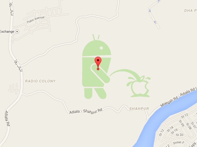 Android Bot Peeing on an Apple Logo in Google Maps