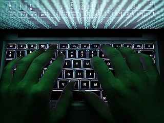 Internet Addicts 30 Percent More Likely to Catch Colds and Flu: Study