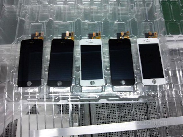 'iPhone 5S' spotted in purported leaked pics of Foxconn factory