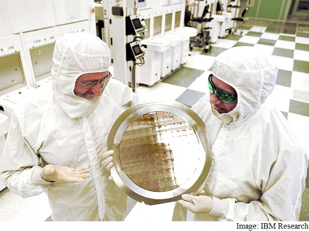 IBM Unveils World's First 7-Nanometre Chips
