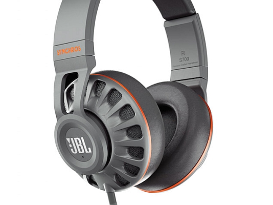 jbl_synchros_s700.jpg