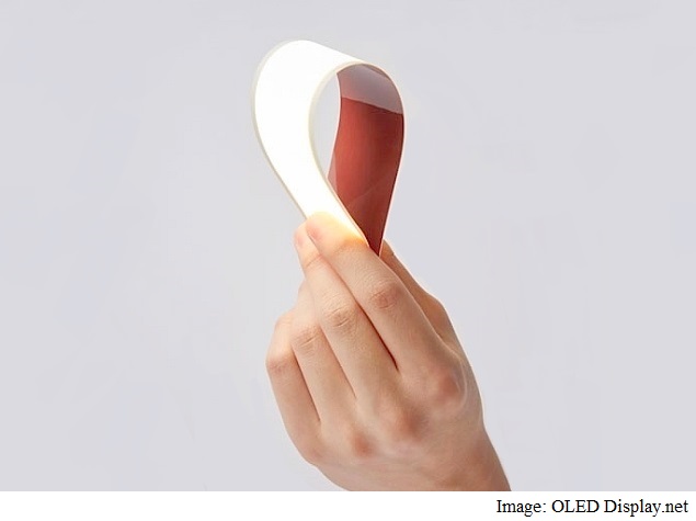 LG to Make Flexible, Shatter-Proof Plastic OLED Displays This Year: Report