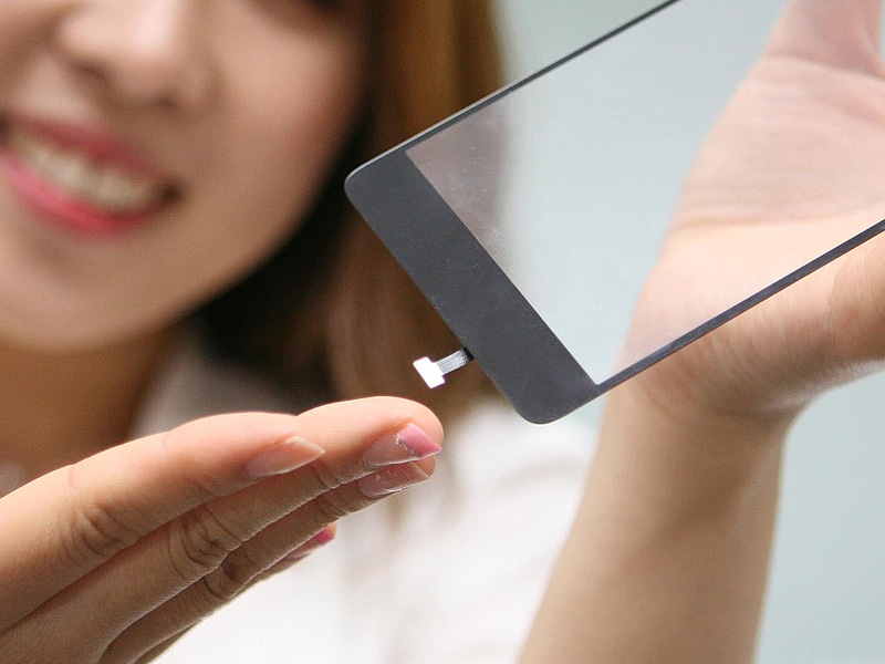 LG Unveils Fingerprint Sensor That Sits Under a Smartphone Display