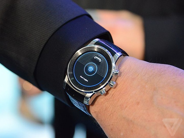 LG Smartwatch With Custom Android Wear-Build for Audi Teased at CES 2015