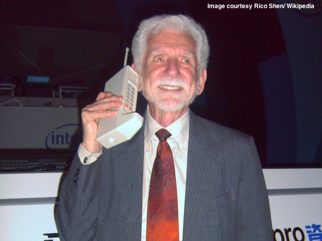 Mobile phones turn 40, pioneer Martin Cooper honoured with 2013 Marconi Prize