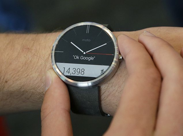 Android Wear Review: Not Quite There Yet, But Promising