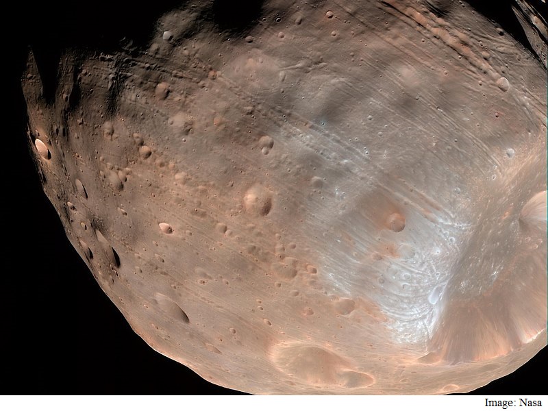 Mars' Moon Phobos Is Slowly Falling Apart: Study
