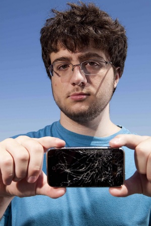 iPhone hacker goes from Apple to intern for Google