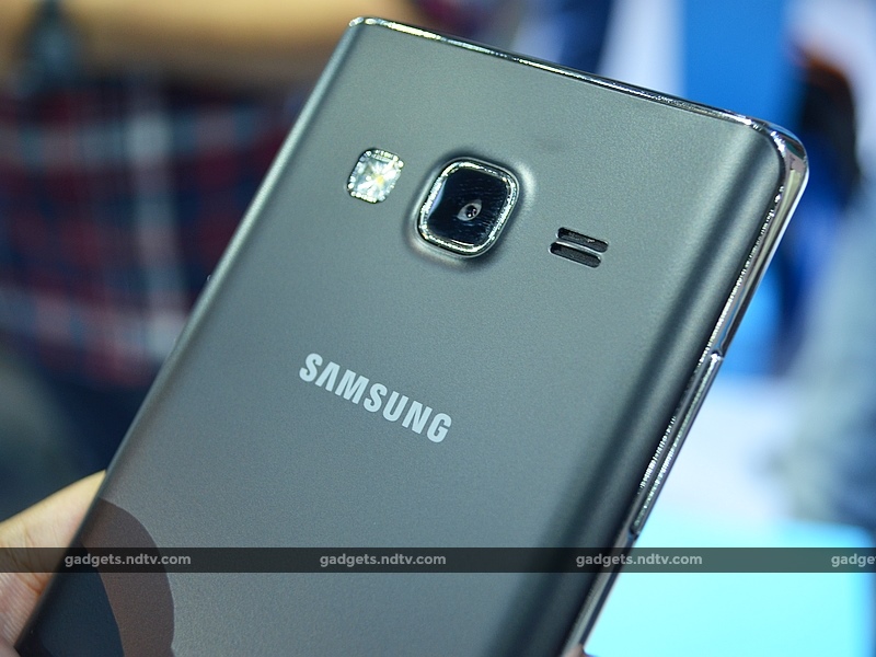 samsung_z3_rear_camera_logo_ndtv.jpg