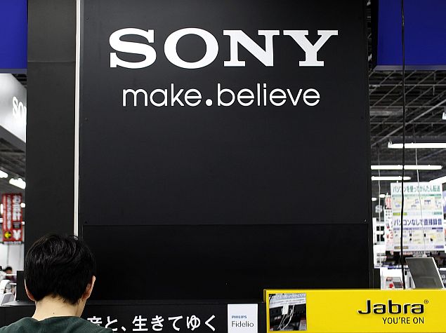 Sony Invests to Increase Camera Sensor Production Amid 'Selfie' Boom