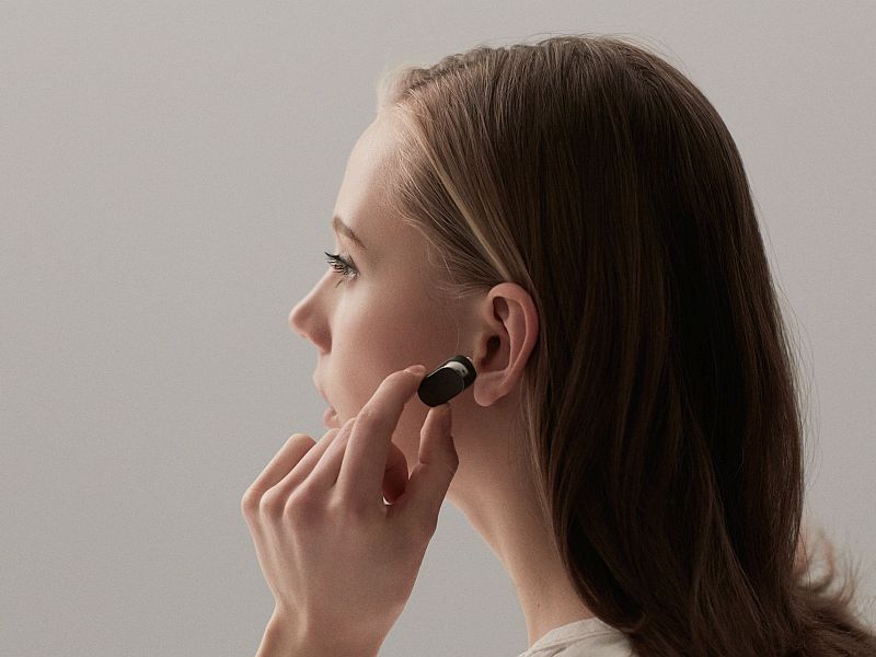 Sony Xperia Ear, Xperia Projector, Other Connected Devices Launched at MWC