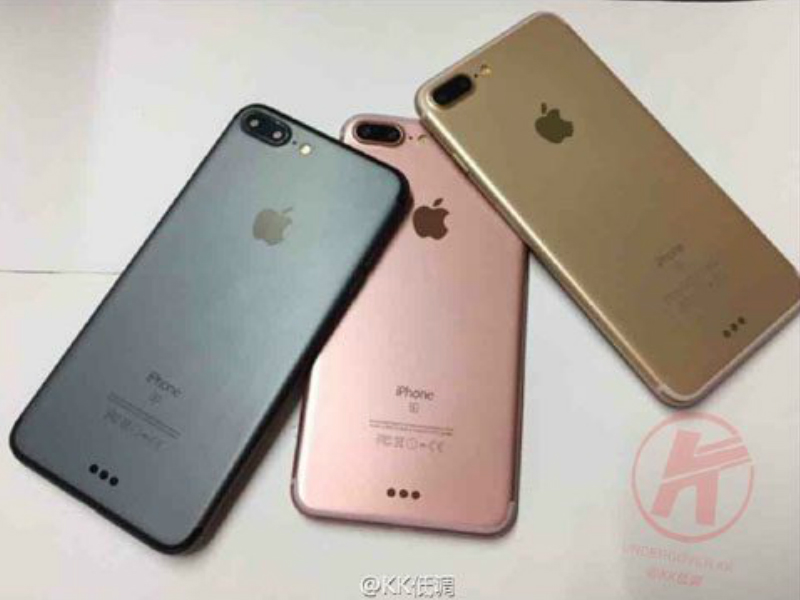 Next iPhone's Space Black Variant Leaked in Images; Dual Camera Setup Spotted Next iPhone's Space Black Variant Leaked in Images; Dual Camera Setup Spotted