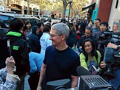 Apple CEO Tim Cook Donating to Gay Rights Campaign in US South