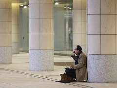 Vietnam Detains Blogger for Anti-State Articles