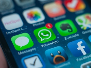 WhatsApp for iPhone Update Brings Peek and Pop 3D Touch Support, More
