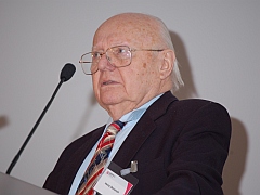 Austrian Computing Pioneer Heinz Zemanek Passes Away at 94